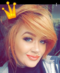 Meet your Posher, Danielle